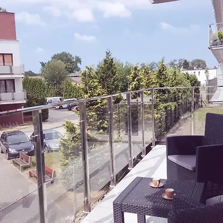 Komfortowy Lazur Z Garazem Apartment